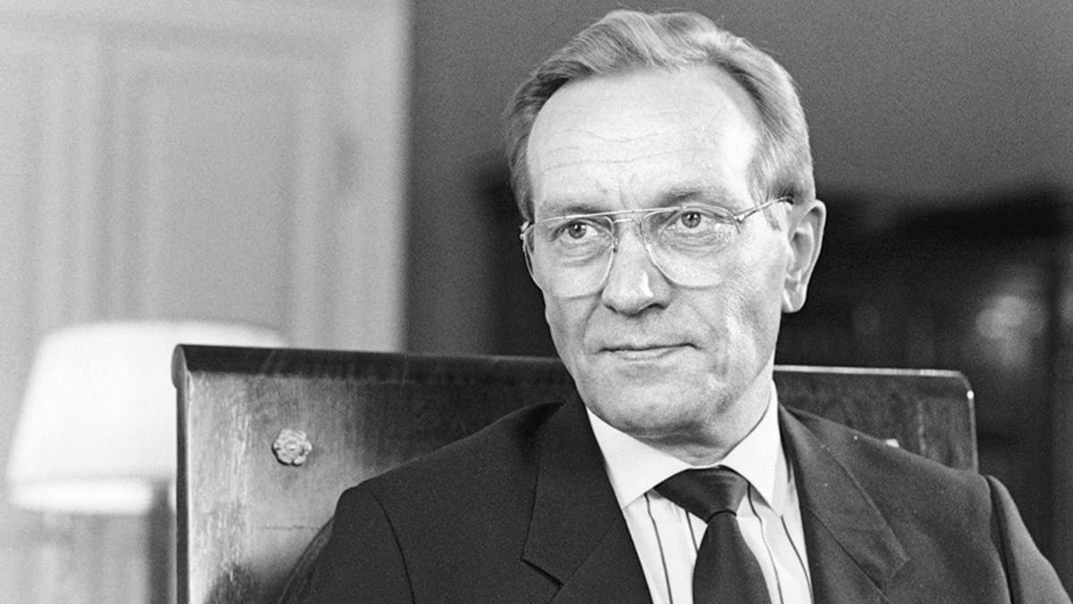 Io e Harri Holkeri La Rondine Finlandia